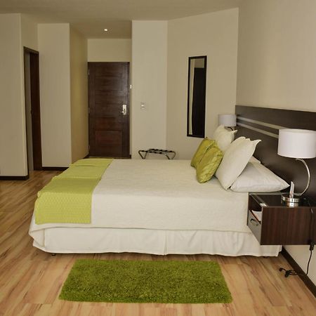 Hotel Nc Ла Пас Екстериор снимка